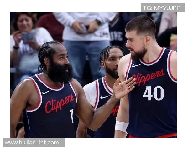 2017年NBA勇士与快船精彩直播回顾及赛况分析