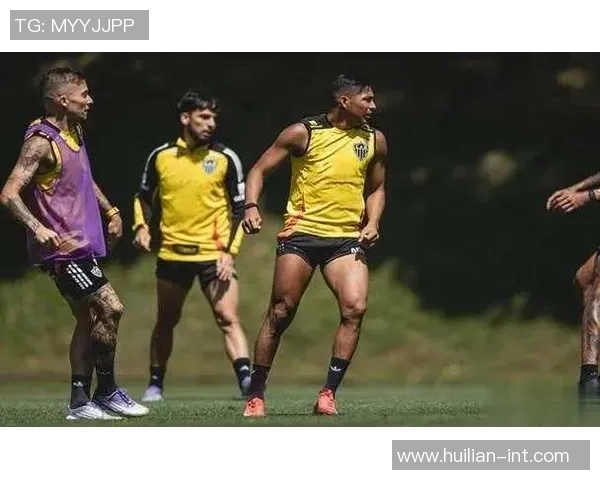 克鲁塞罗与米竞技激战正酣谁能在这场对决中笑到最后